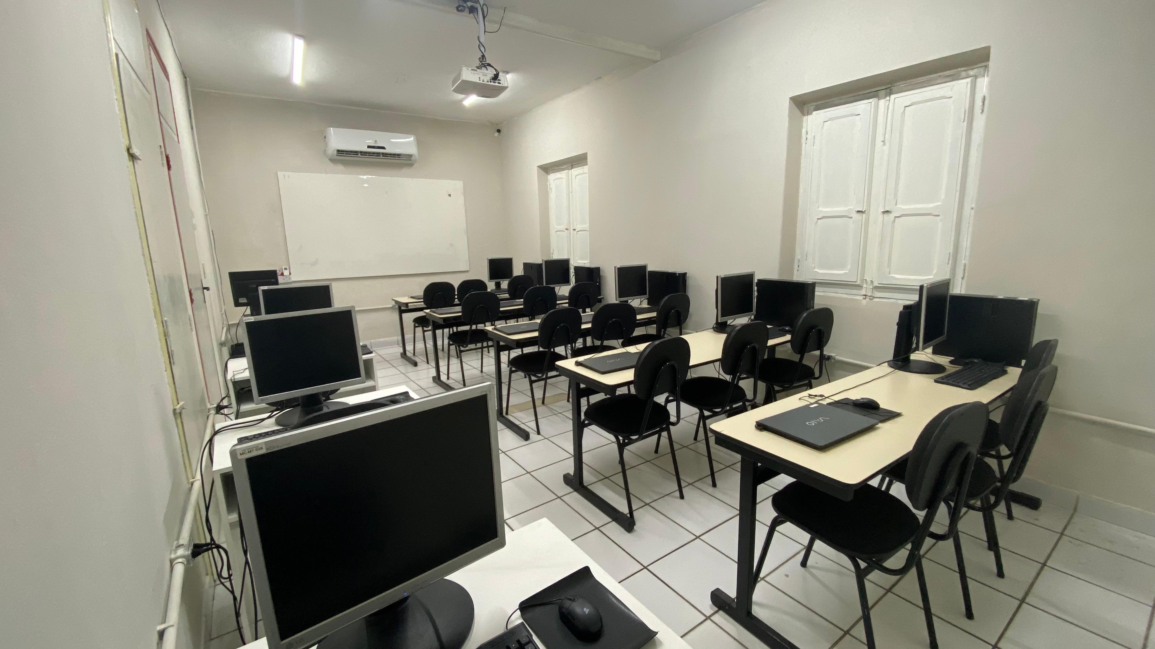 Sala 03