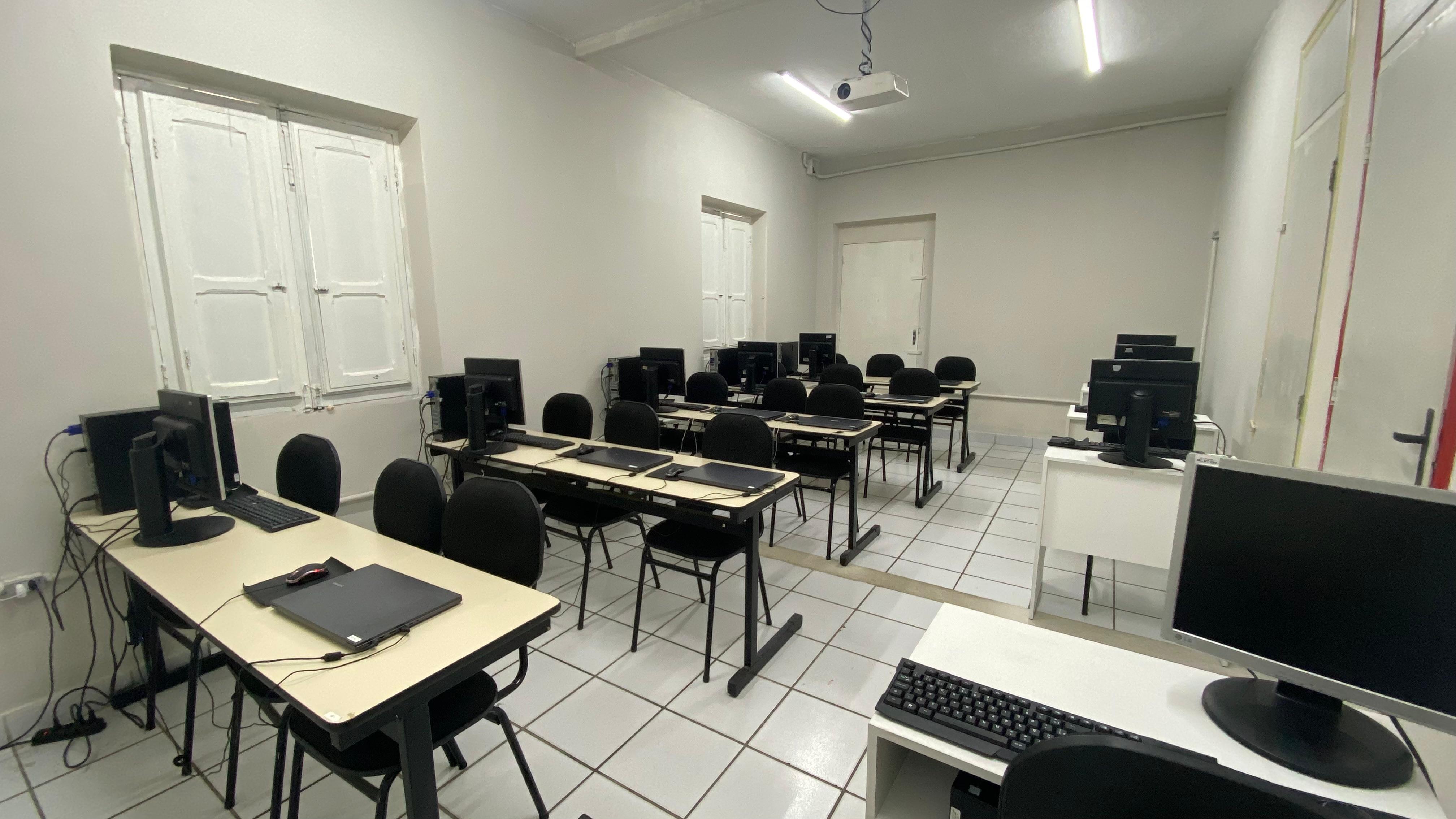 Sala 03