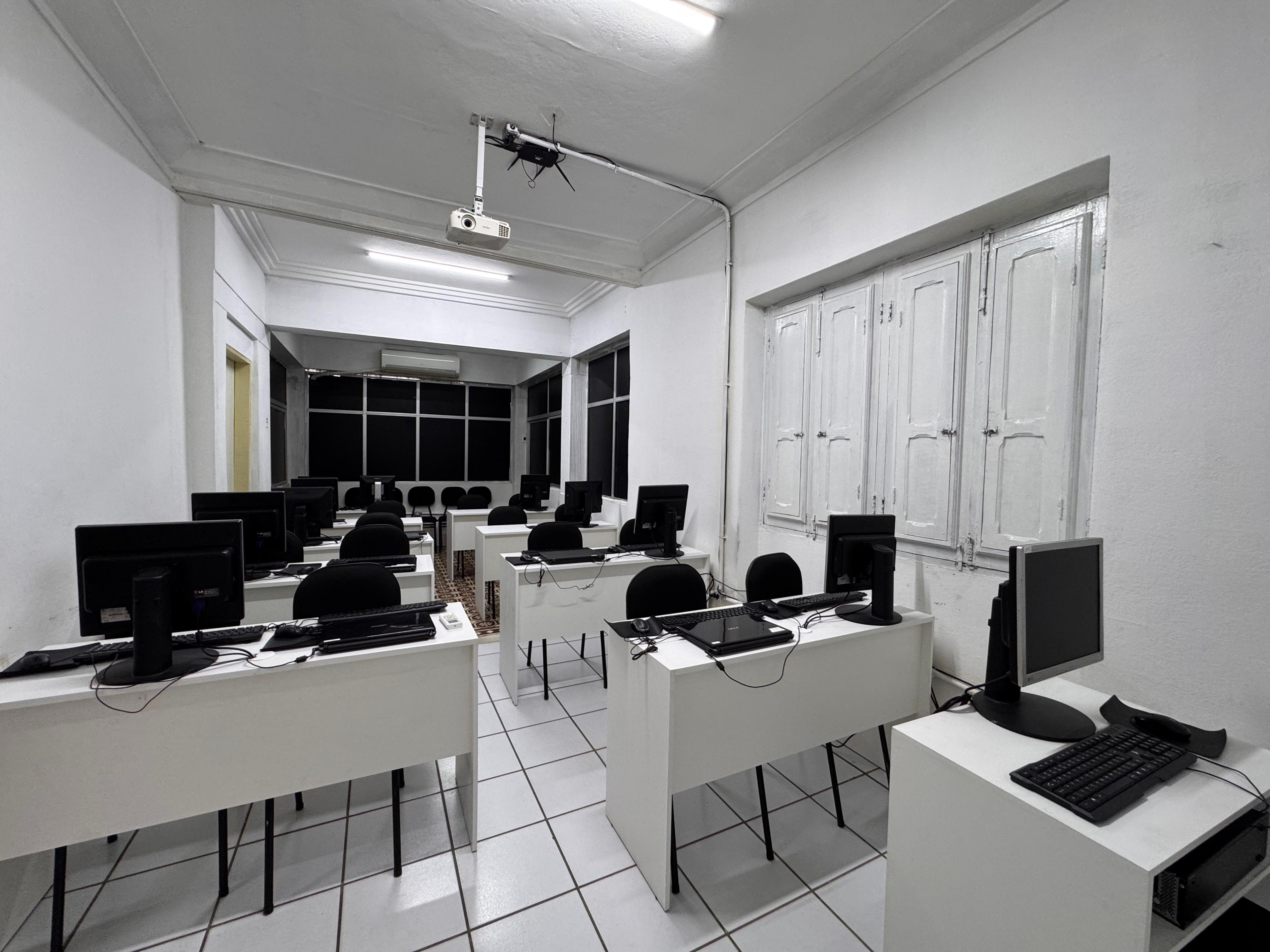 Sala 04