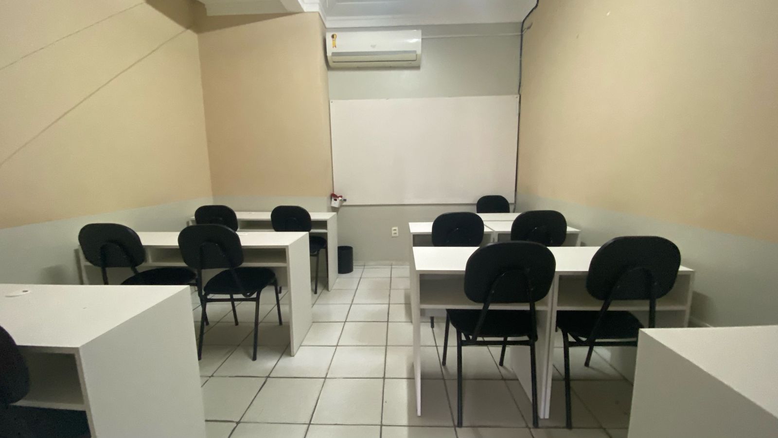 Sala 02
